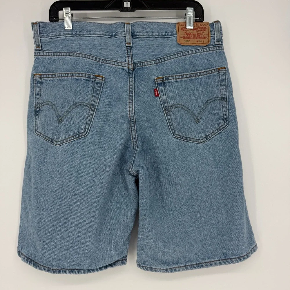Levi's 550 Mens Vintage Relaxed Fit Denim Shorts Light Wash Blue W34 35550-2110